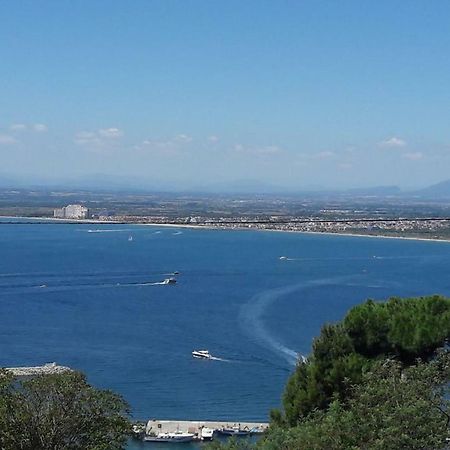 Apartamento Con Terraza Y Vistas Al Mar 罗萨斯 外观 照片